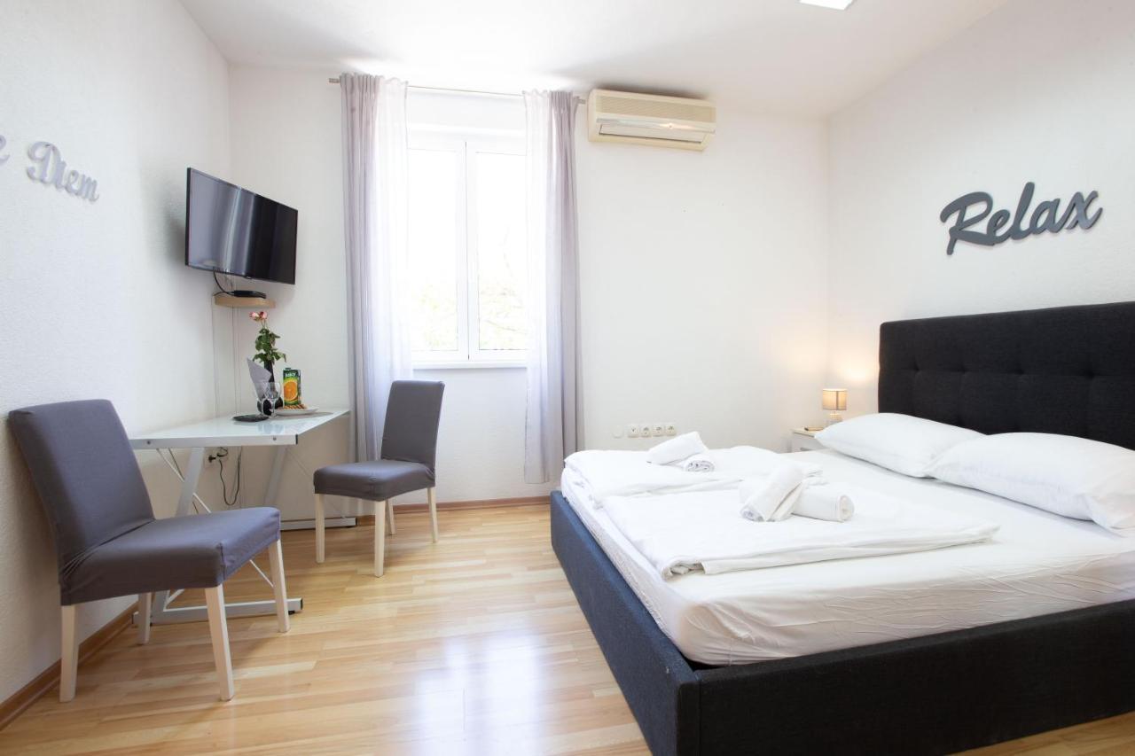 Lilly Studio Apartments Zadar Luaran gambar